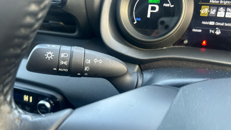 Toyota Yaris 1.5 Hybrid Design 5dr CVT Hybrid Hatchback